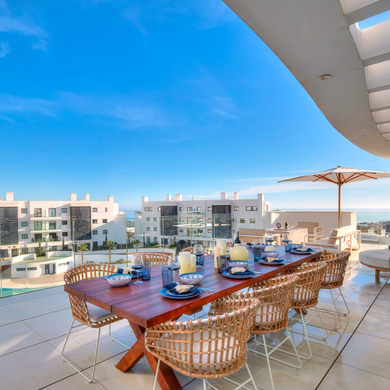 Spectacular luxurious penthouse 3bdr – Higueron