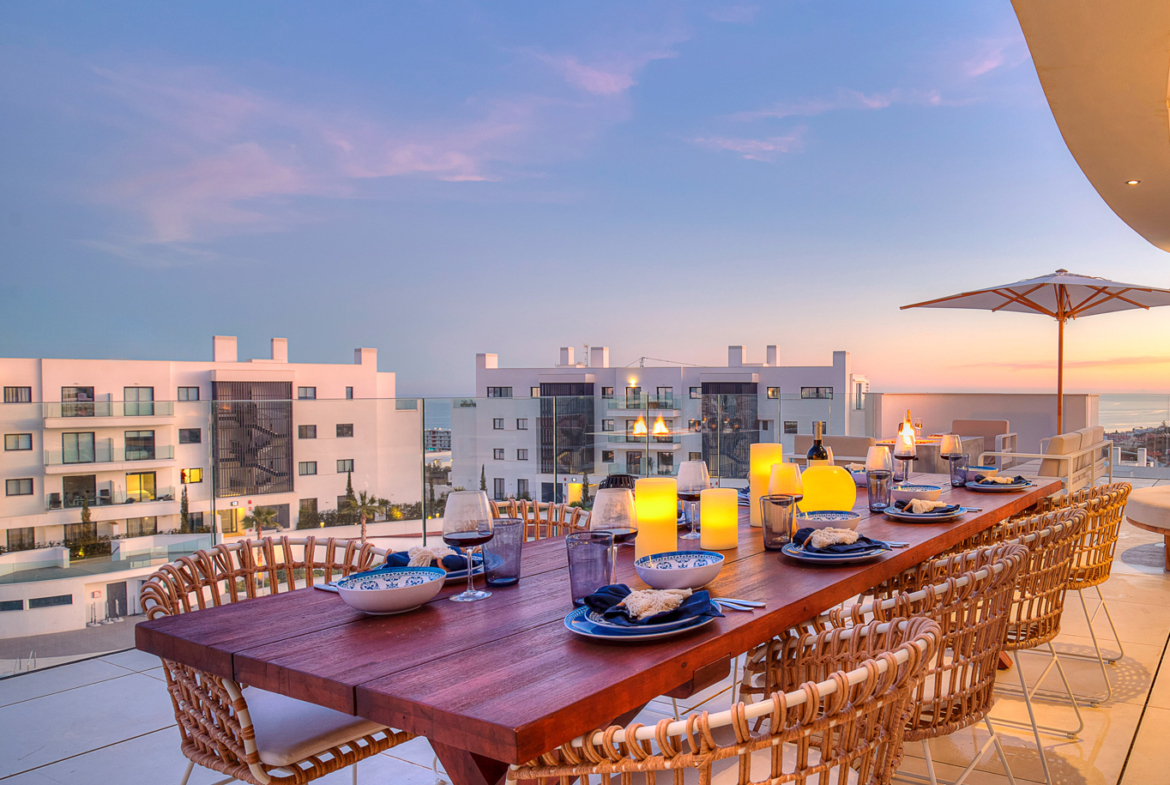 Spectacular luxurious penthouse 3bdr – Higueron