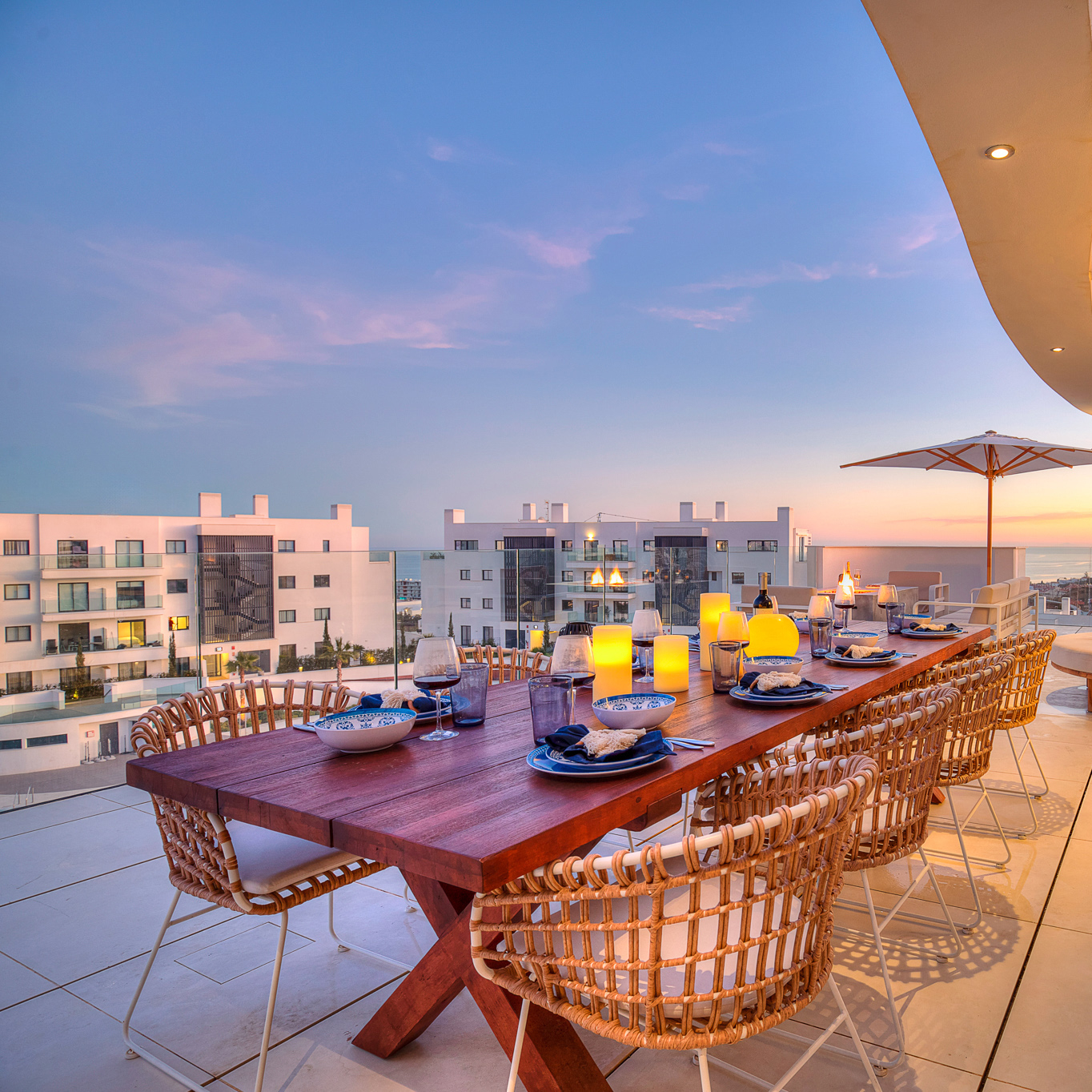 Spectacular luxurious penthouse 3bdr – Higueron
